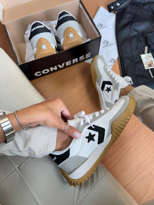 Converse Run Star Branco/Preto