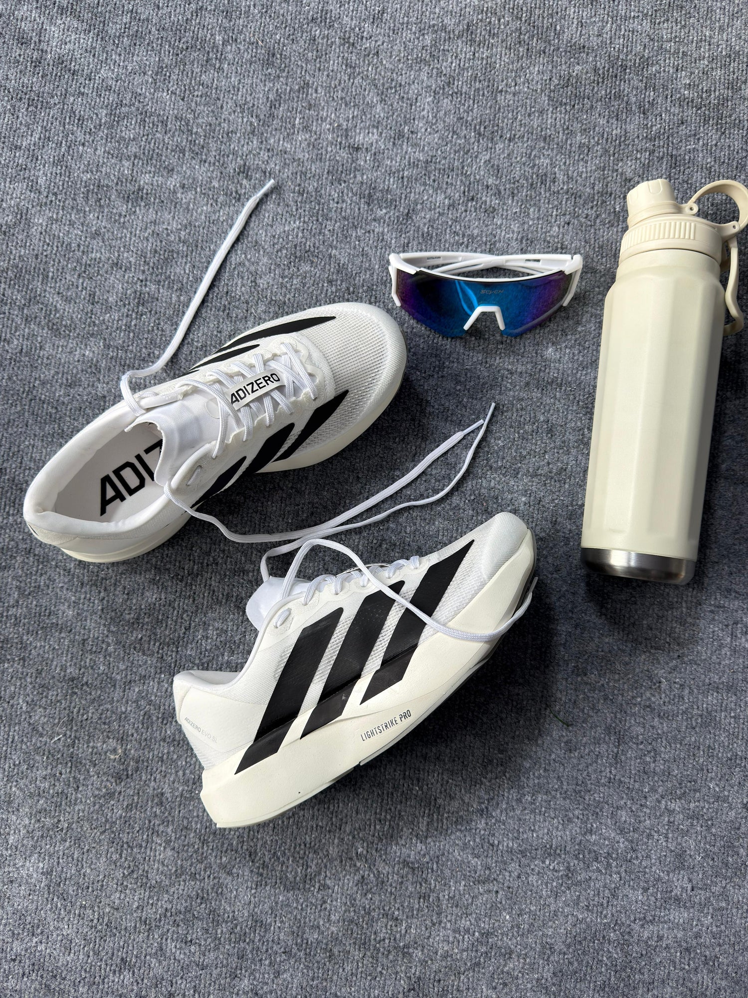 Adizero EVO SL Importado Branco/Preto
