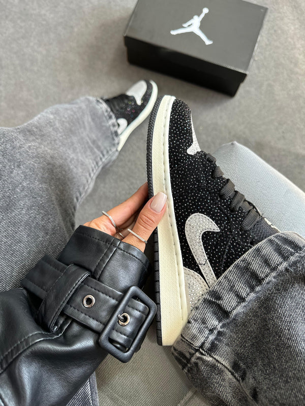 Jordan Low Strass Glow Preto