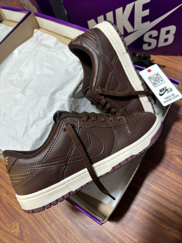 Dunk Low Marrom