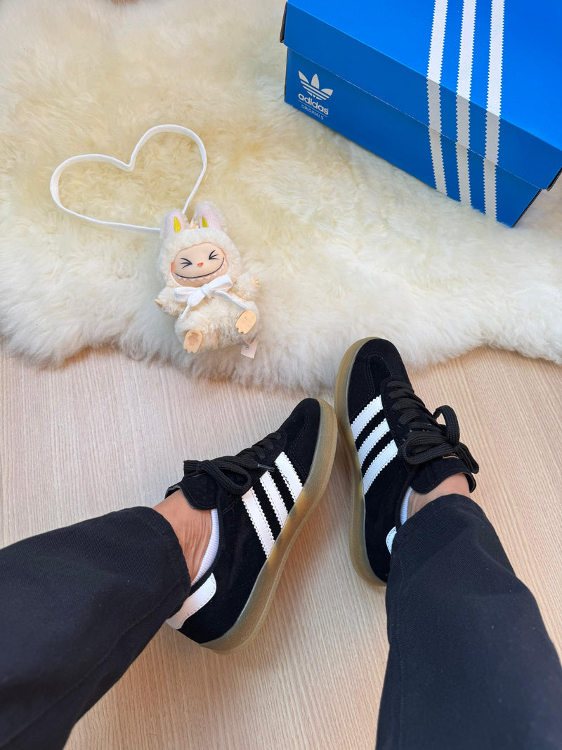 Gazelle Preto/Branco 1ª Linha