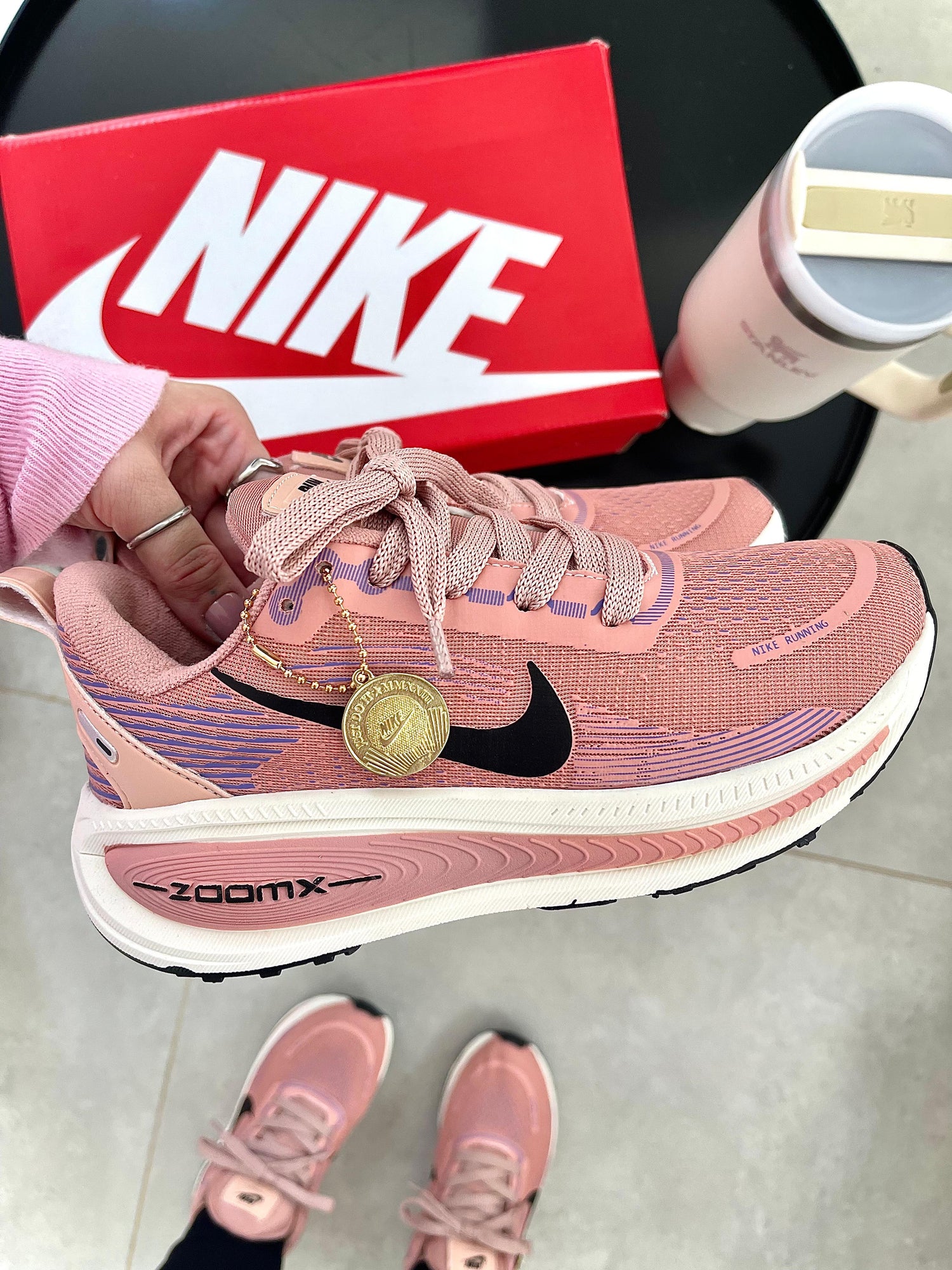 Vomero 18 🩷 Rosa