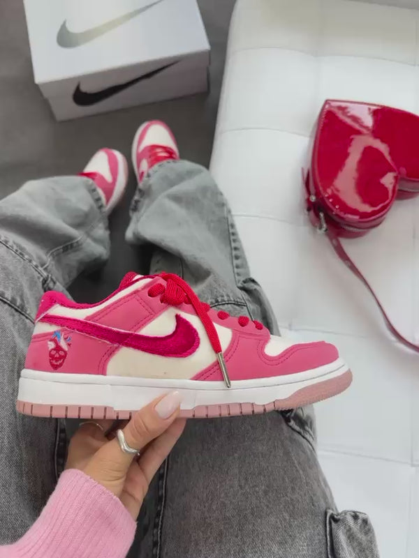 Nike NB Dunk Low Strangelove Vermelho/Branco