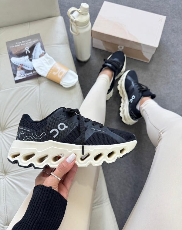 On cloud preto/0ff